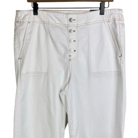 Chicos NWT 12P White Pull On Wide Leg Stretch High Rise Crop Jeans Pants Pockets - Picture 5 of 11